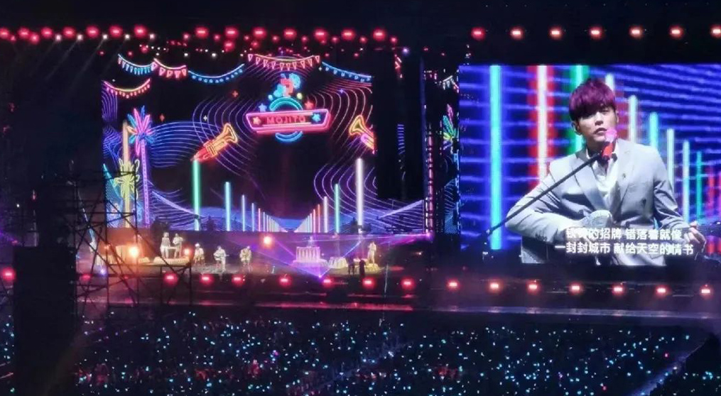 周杰伦马来西亚演唱会,MK体育透明屏和荧光棒系列产品“燃爆”全场！