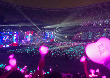 MK体育场控荧光棒应援棒“引爆”周杰伦天津演唱会（第二场）