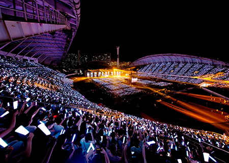 MK体育LED透明屏助力张韶涵泉州演唱会震撼开唱